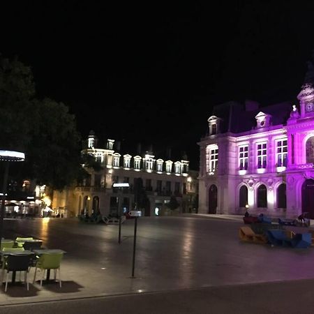 Bel Appartement Climatise Plein Centre Ville Puvatya Dış mekan fotoğraf